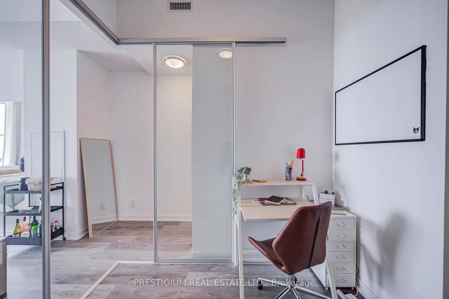 Additional image 10 of 285 Dufferin Street 1311