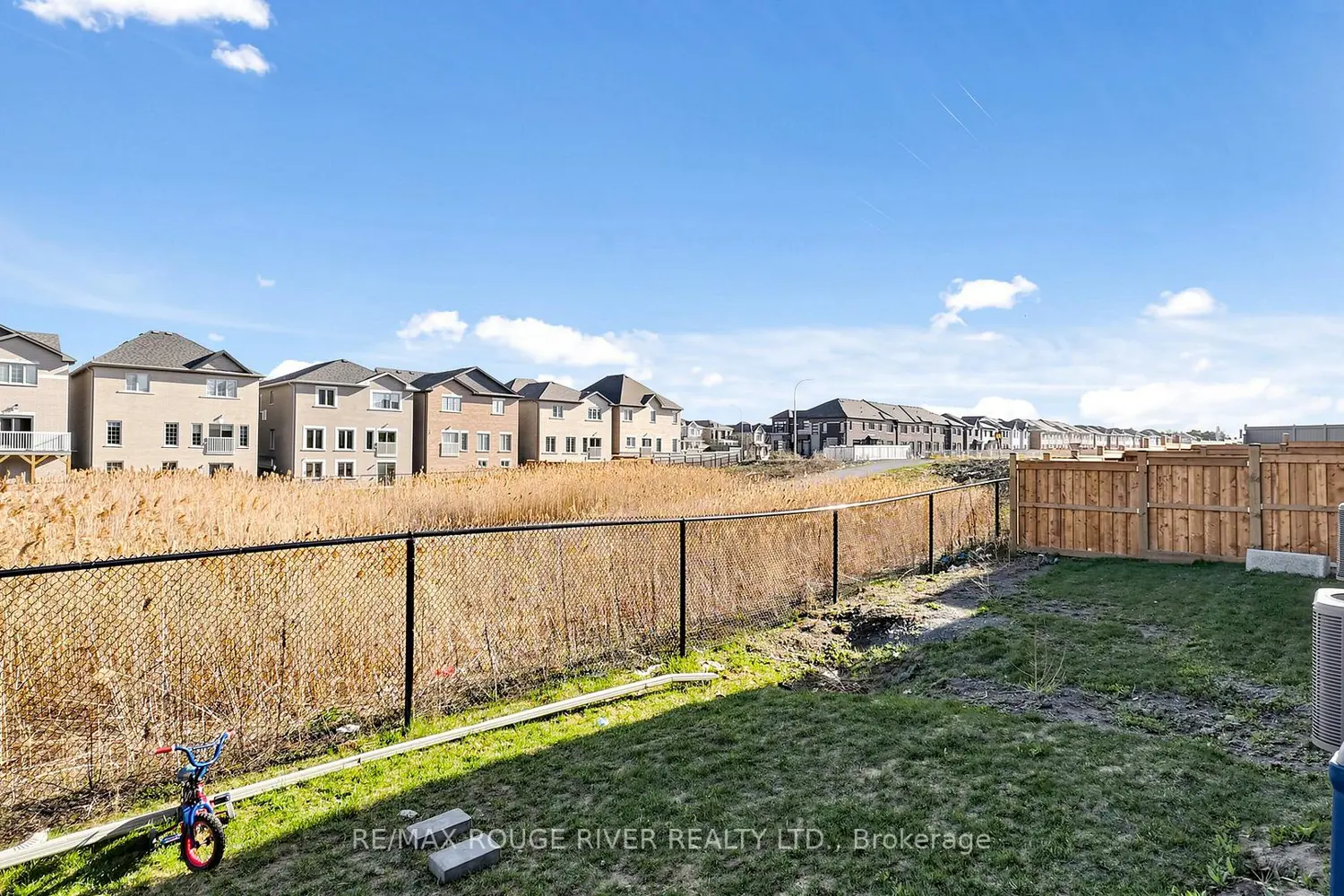 Additional image 10 of 1099 Cameo Street