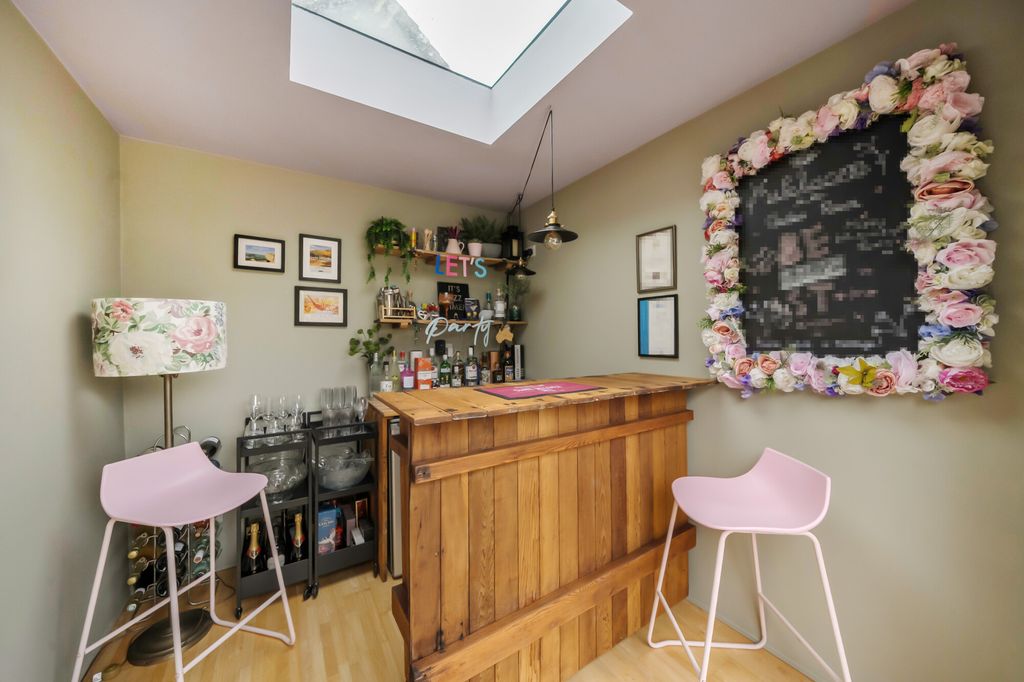 Additional image 8 of 4 bed detached house for saleGally Hill Road, Church Crookham GU52