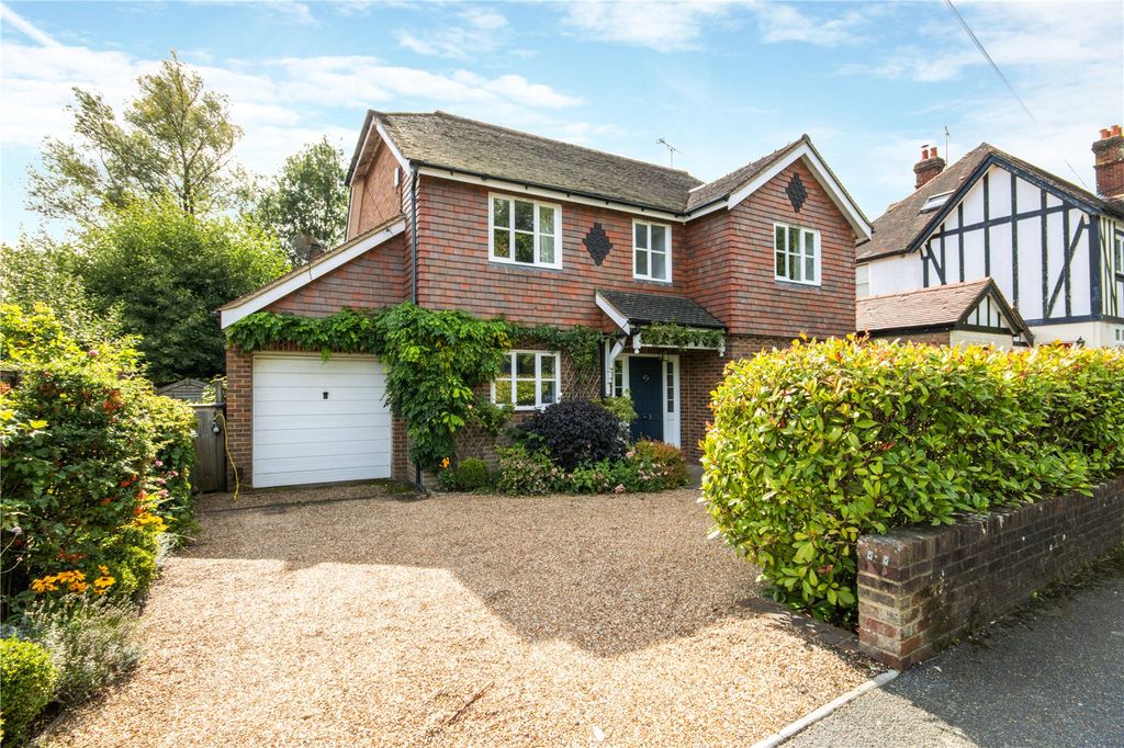 4 bed detached house for saleHigh Street, Etchingham, East, Sussex TN19