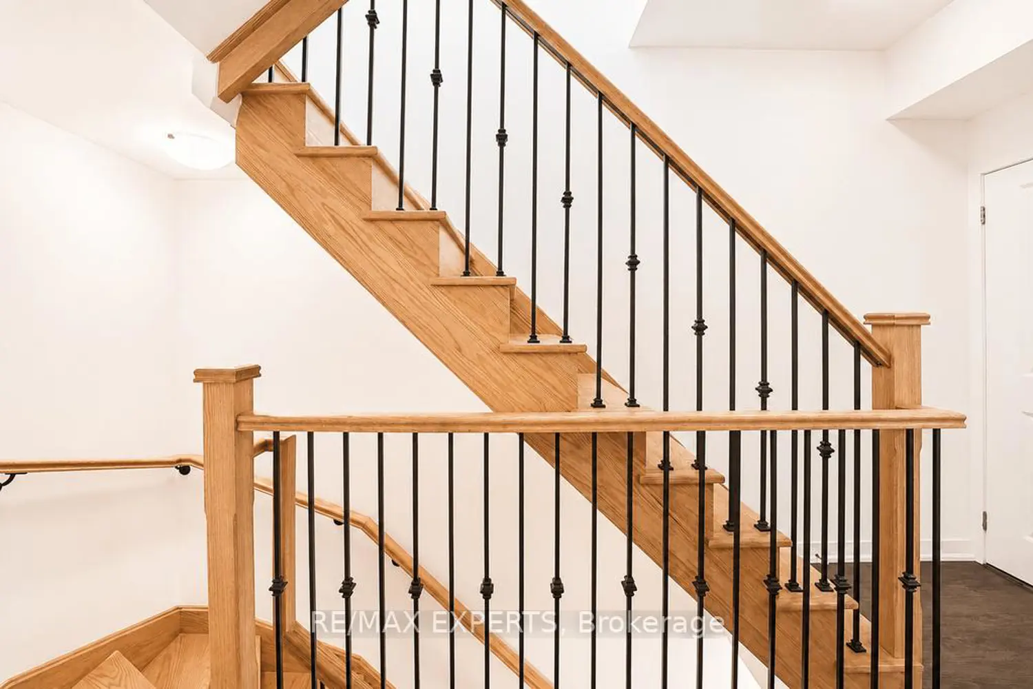 Additional image 9 of 8 Marquette Avenue 7