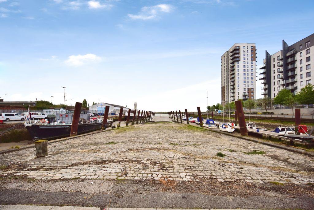 Additional image 16 of 2 bed flat for saleOcean Drive, Gillingham ME7