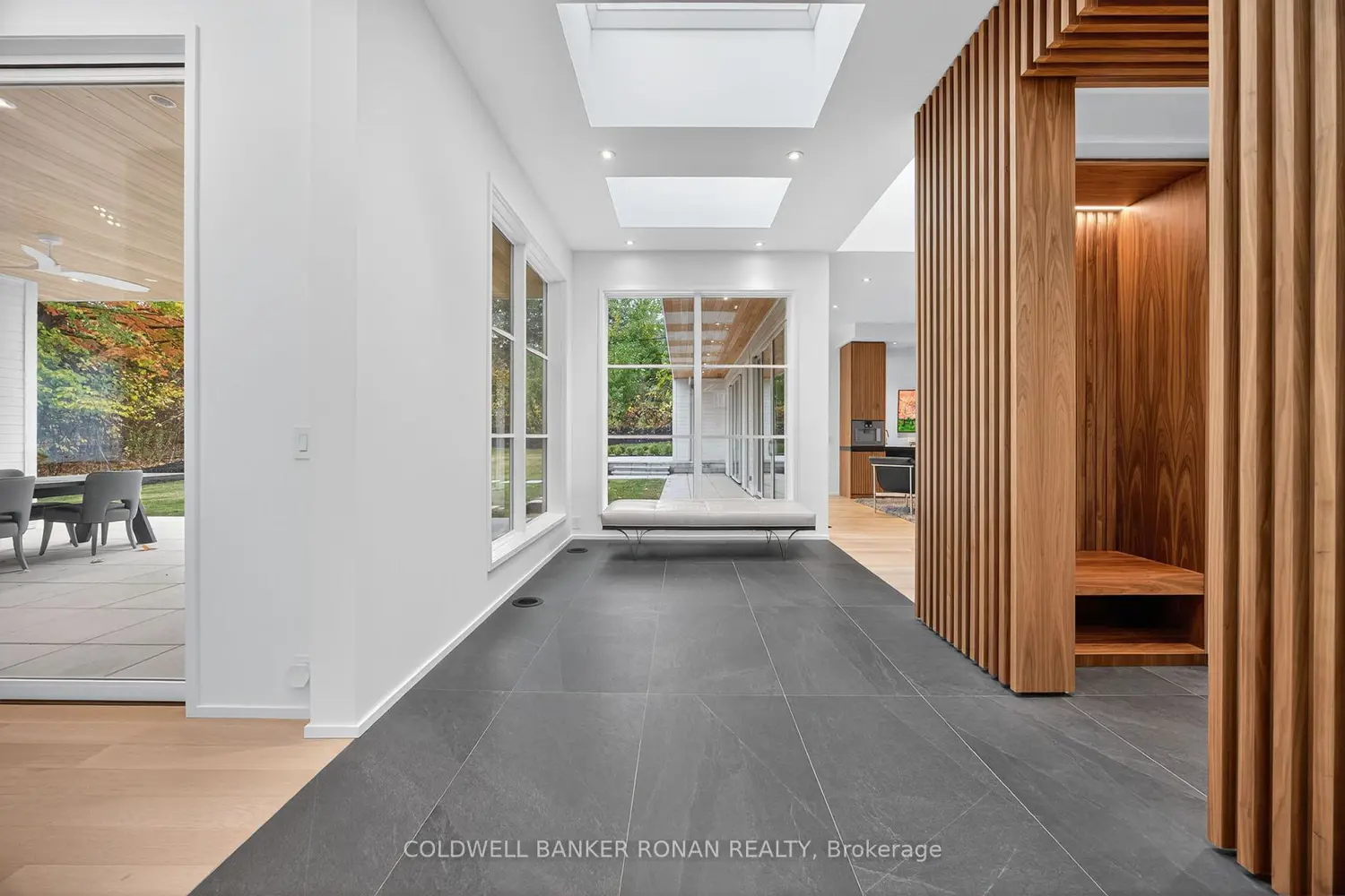 9 Gray Avenue photo 4