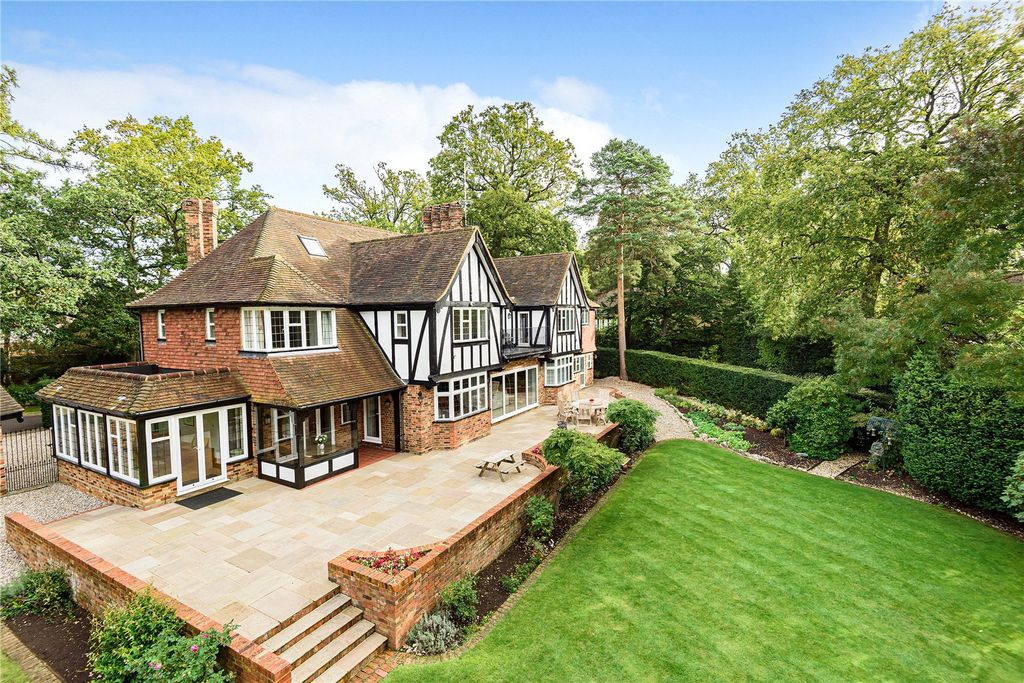 Additional image 12 of 6 bed detached house for saleManor Lane, Gerrards Cross, Buckinghamshire SL9