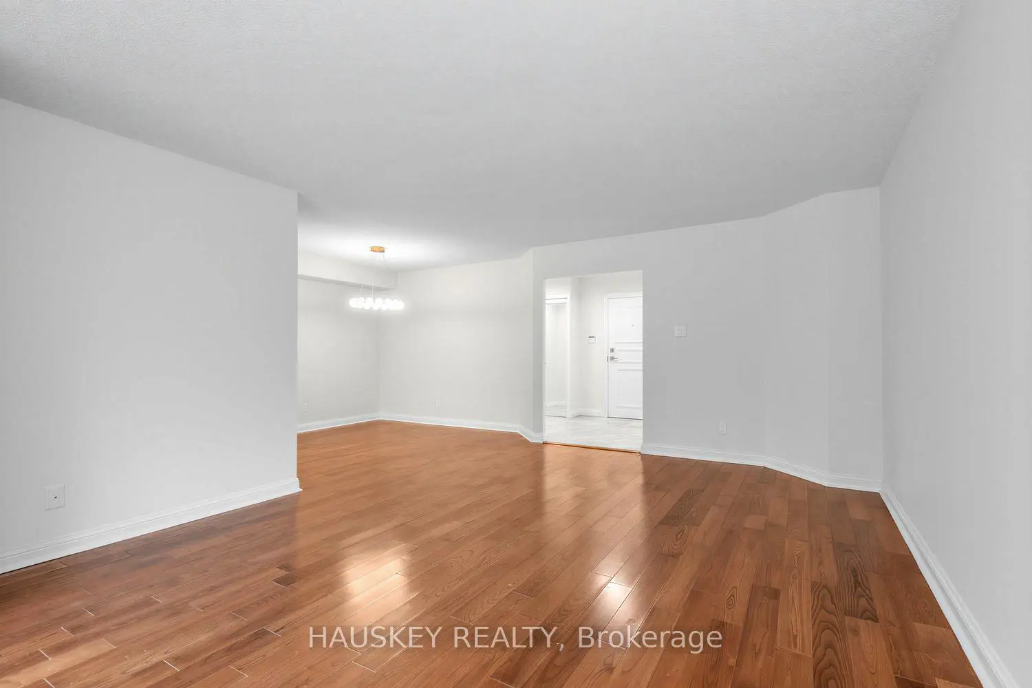 Additional image 7 of 3800 Yonge Street 402
