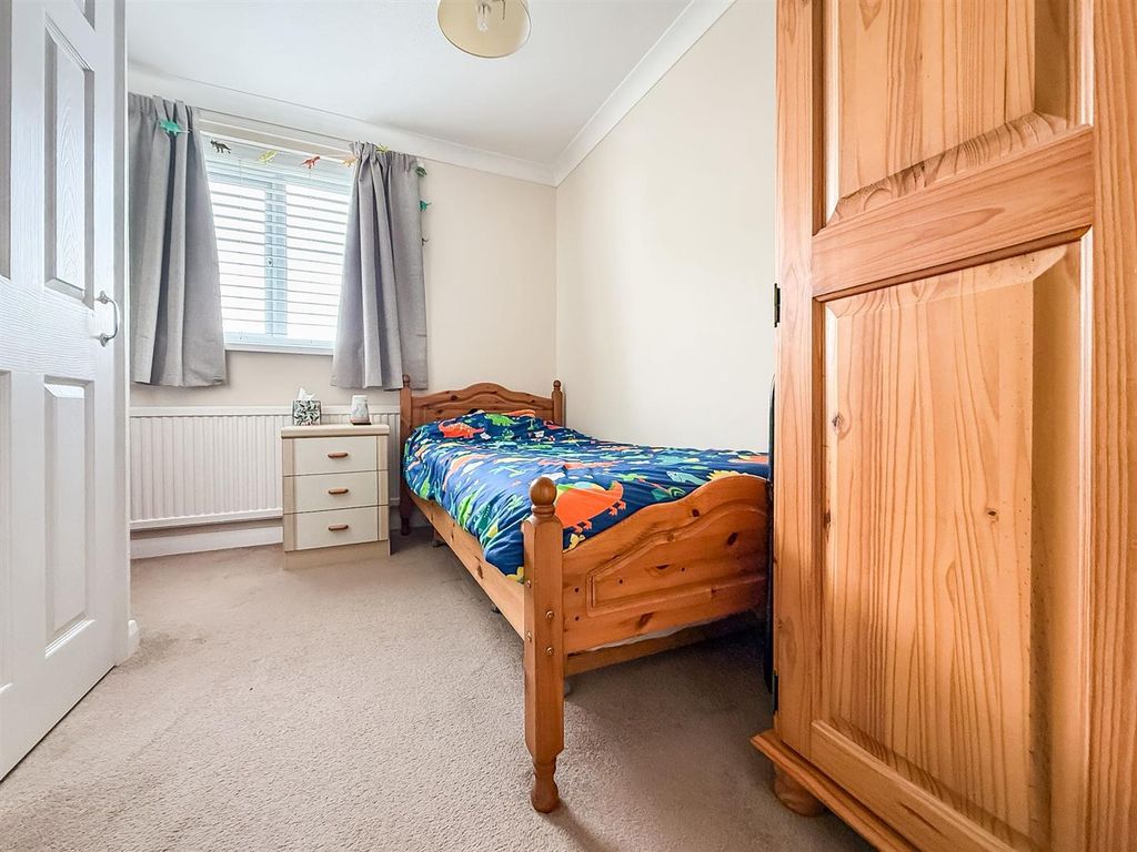 Additional image 16 of 4 bed detached house for saleFroxfield Gardens, Portchester PO16