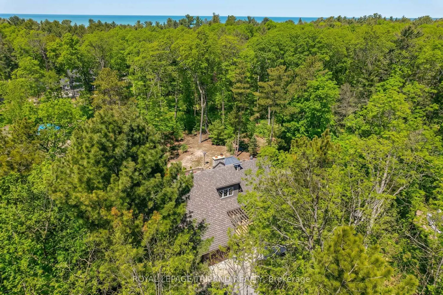 Additional image 6 of 10441 Pinetree Drive