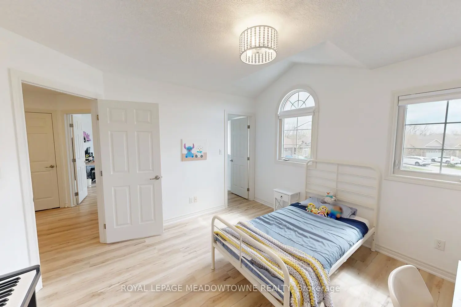 30 Jacklin Court photo 4