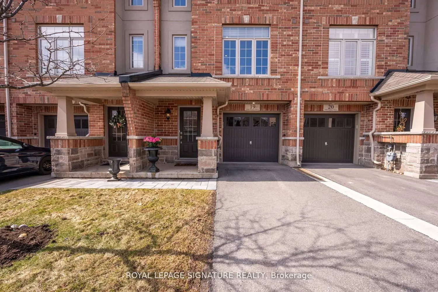 5988 Turney Drive 19 photo 3