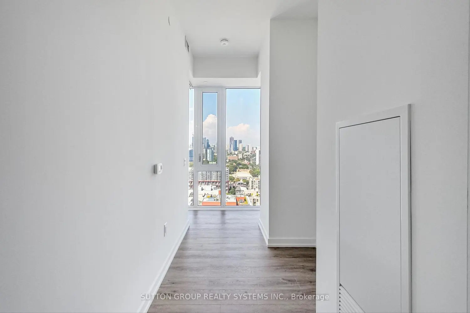 Additional image 6 of 158 Front Street 2502