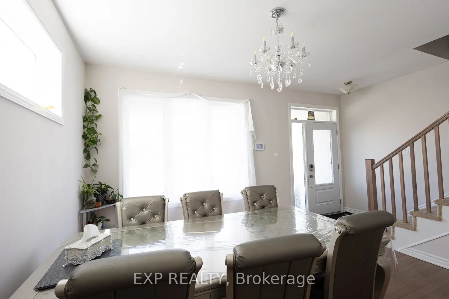 1008 Carden Lane photo 3