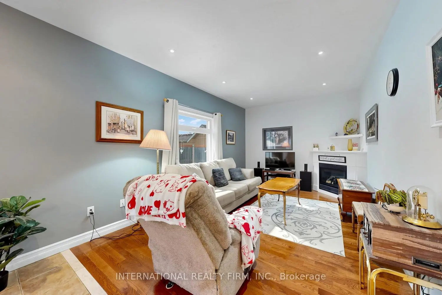 Additional image 3 of 14 Stuart Avenue