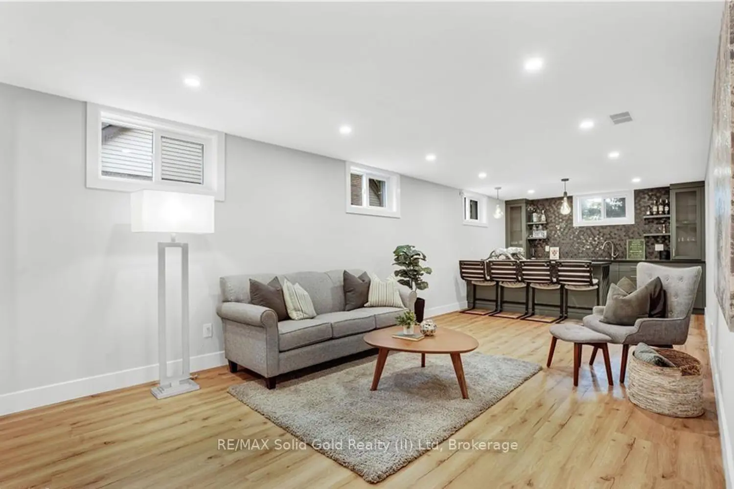 Additional image 17 of 239 Corrie Crescent