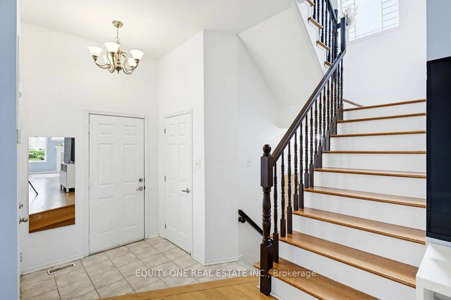 16 Grengold Way photo 3