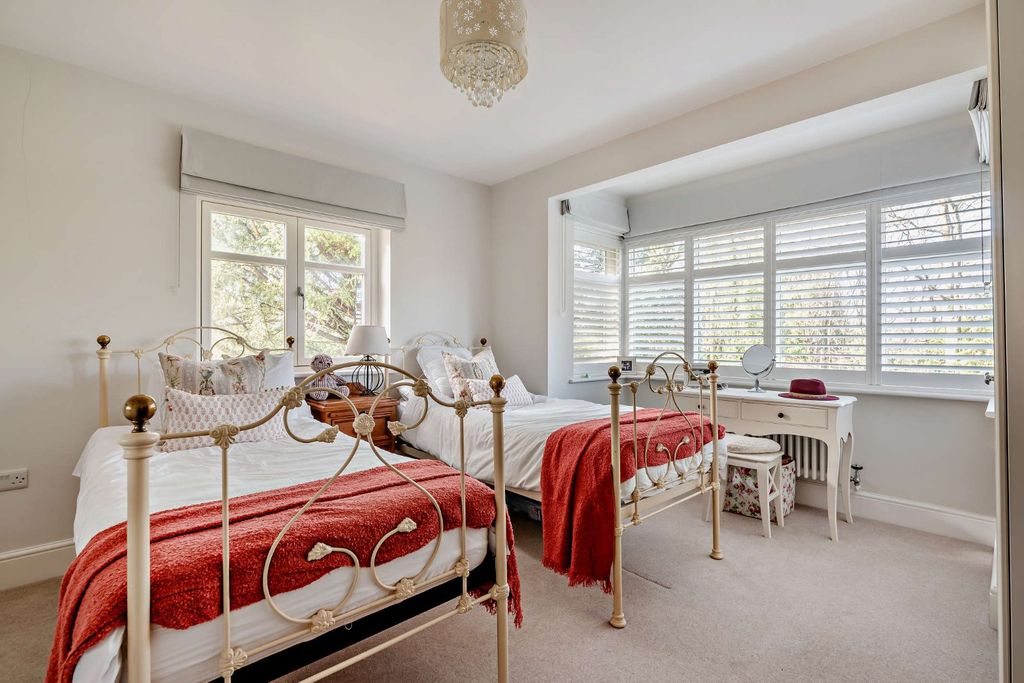 Additional image 17 of 6 bed detached house for saleChapel Road, Rowledge, Farnham, Surrey GU10