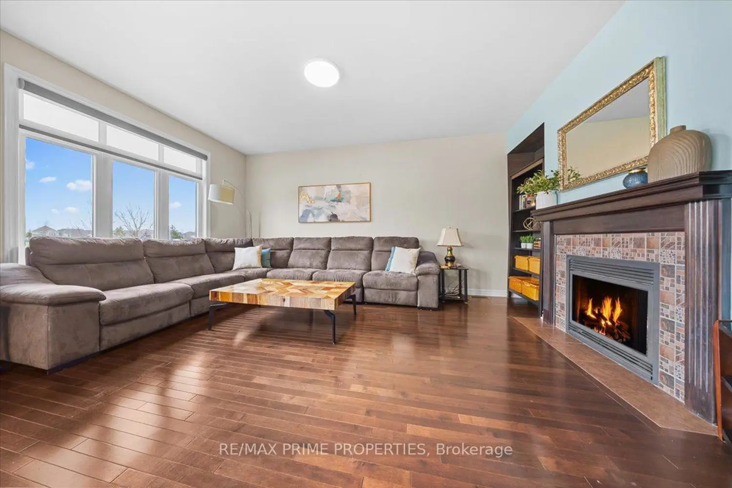 816 Azure Street photo 5