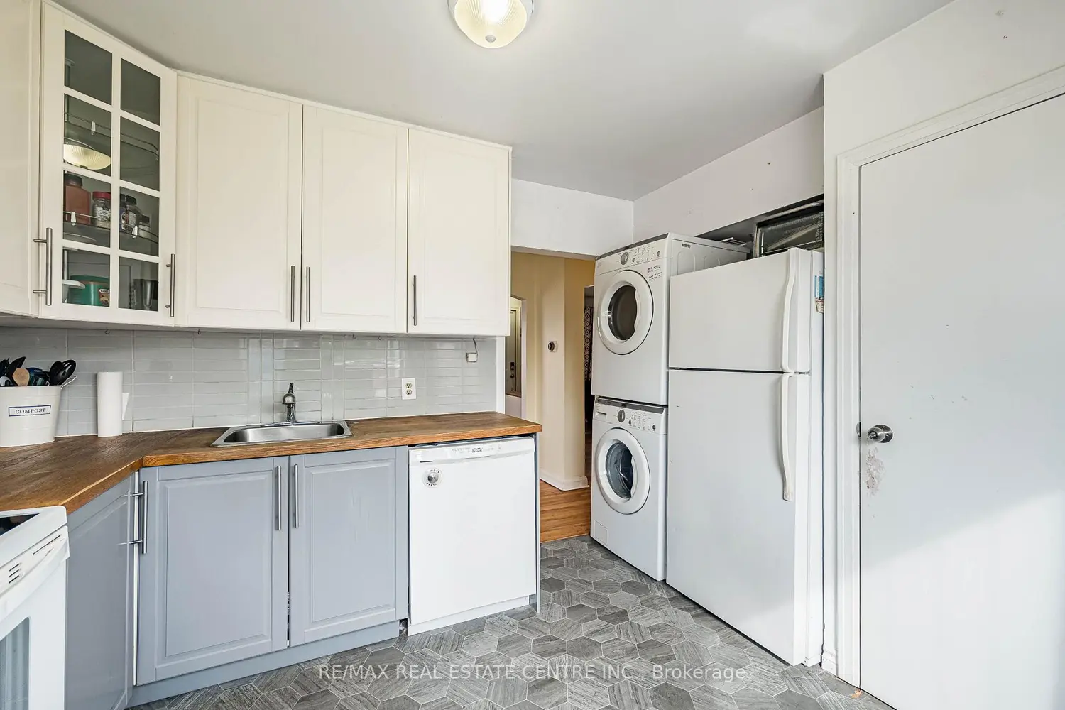 Additional image 4 of 40 Ellis Crescent