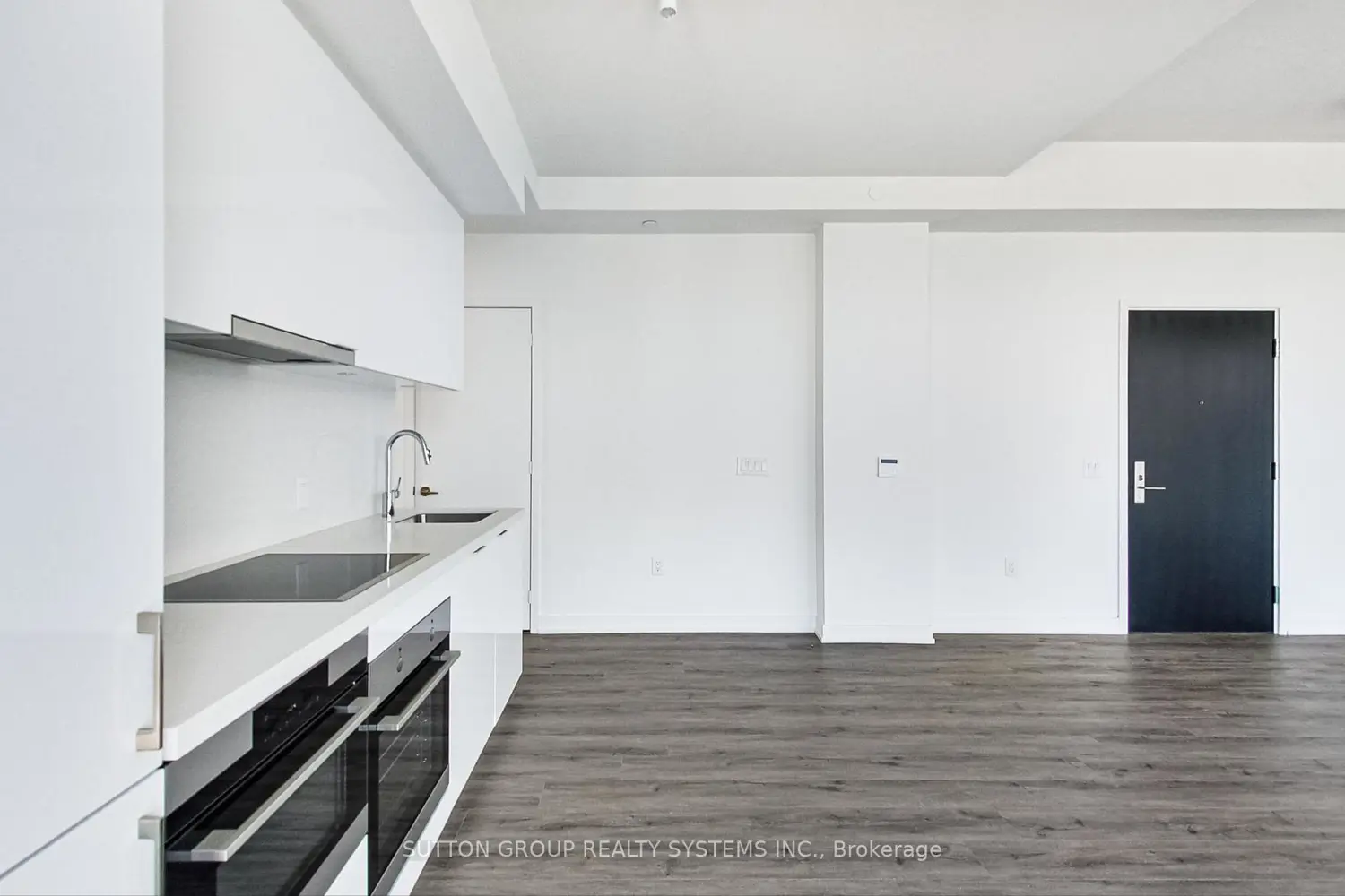Additional image 9 of 158 Front Street 2502