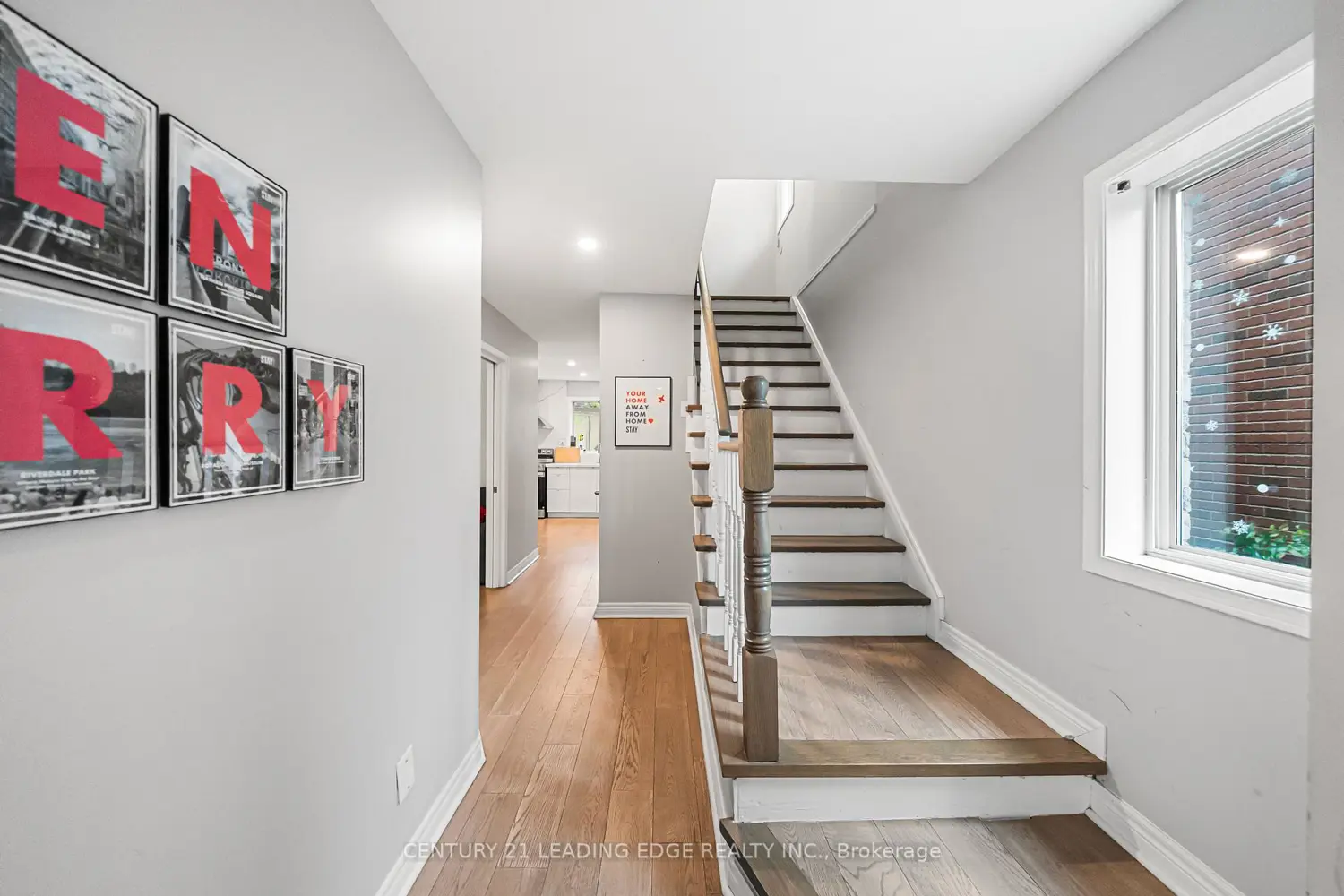 Additional image 12 of 527 Glengarry Avenue