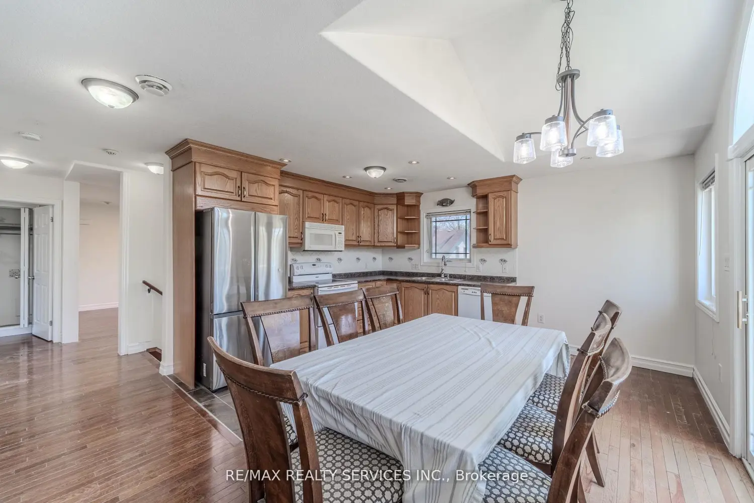 Additional image 14 of 8006 Norton Street