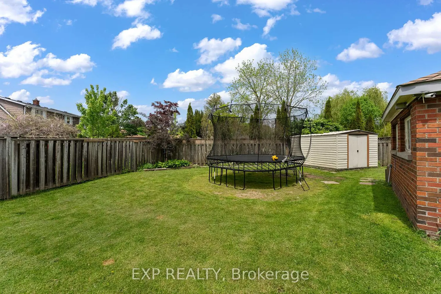 Additional image 15 of 6396 Laura Crescent