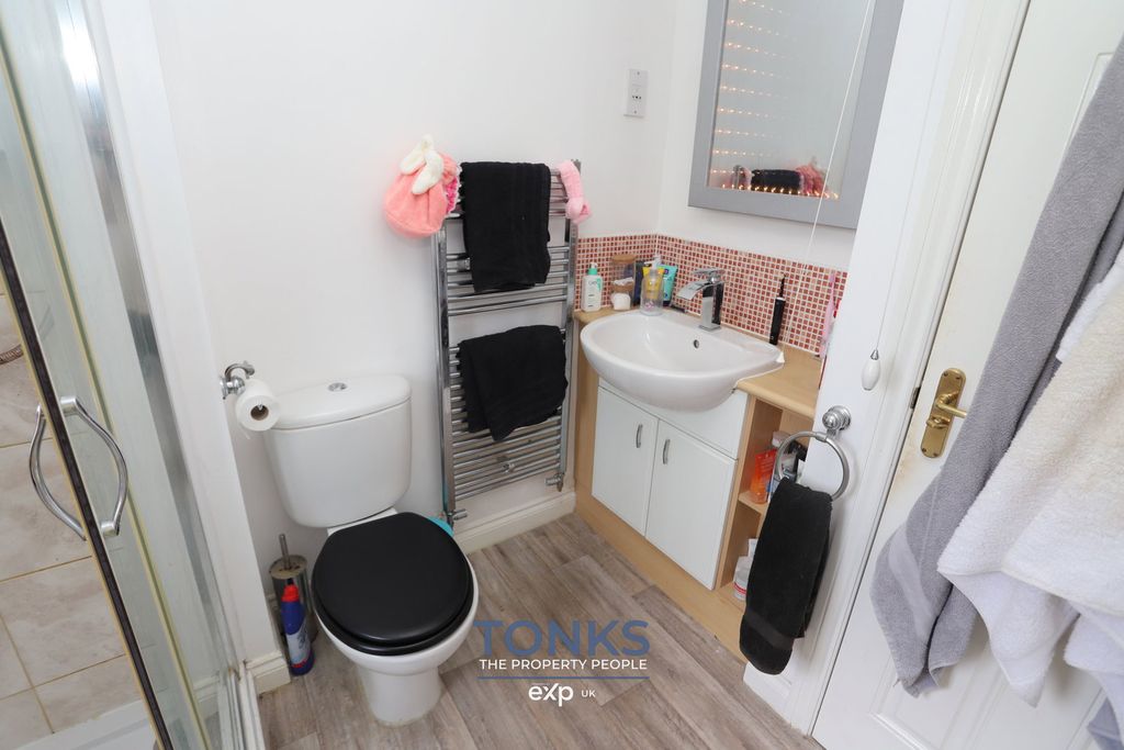 Additional image 34 of 5 bed detached house for saleCavalier Drive, Halesowen B63