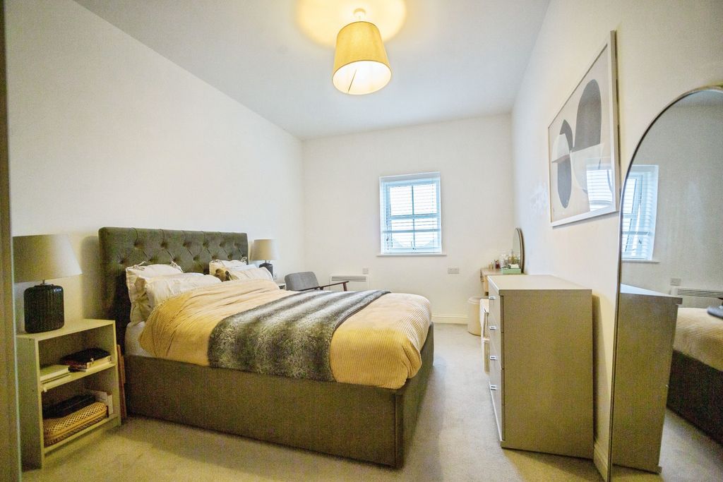 Additional image 6 of 2 bed flat for sale4 Sayers Way, Erith DA8