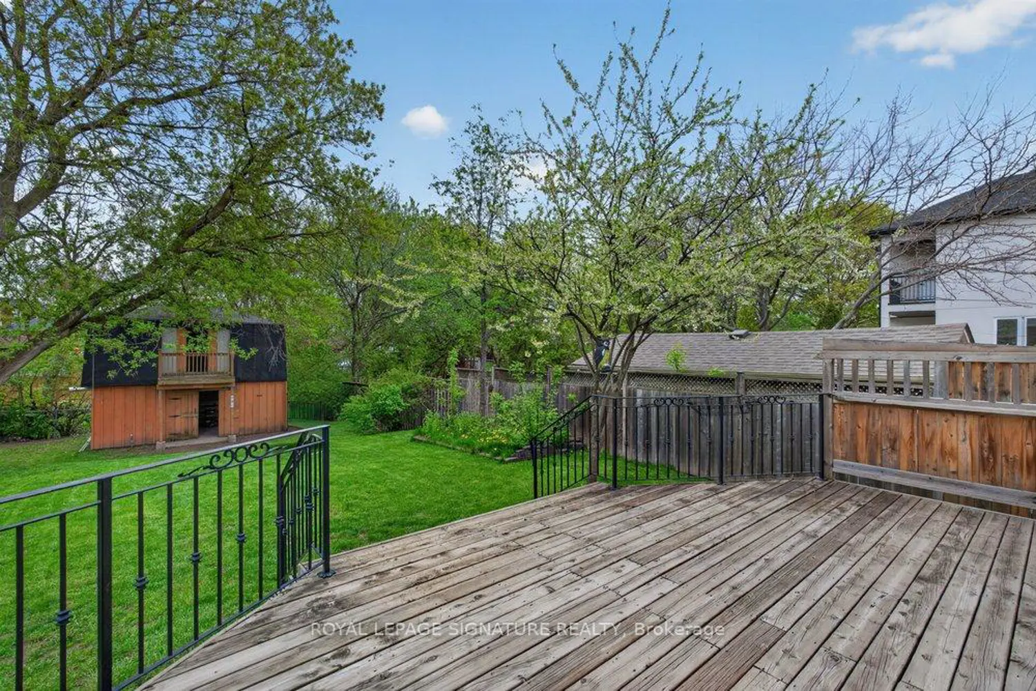 Additional image 20 of 12 Willowhurst Crescent