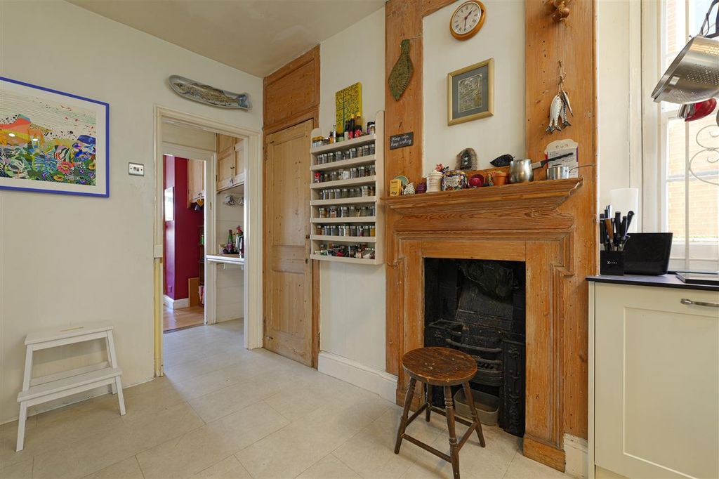 Additional image 15 of 5 bed terraced house for saleHugh House, Hugh Place, Faversham ME13