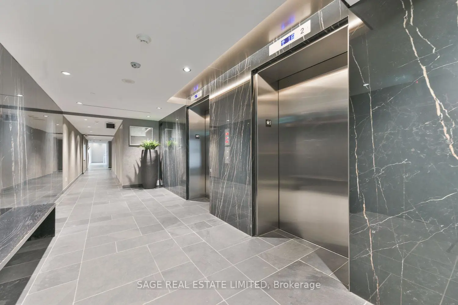 Additional image 2 of 95 Bathurst Street 914