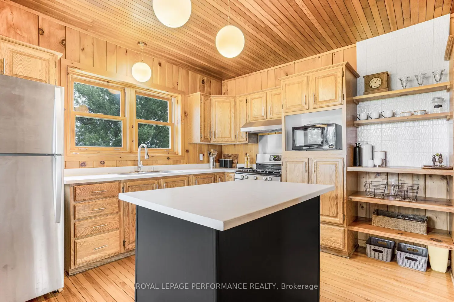 Additional image 9 of 2970 Bay Road