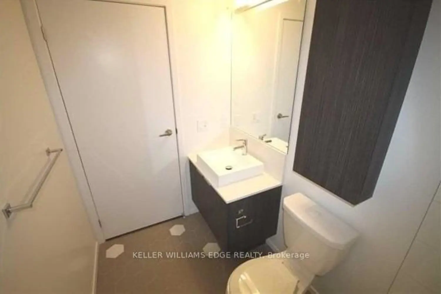 Additional image 8 of 68 Shuter Street 1009