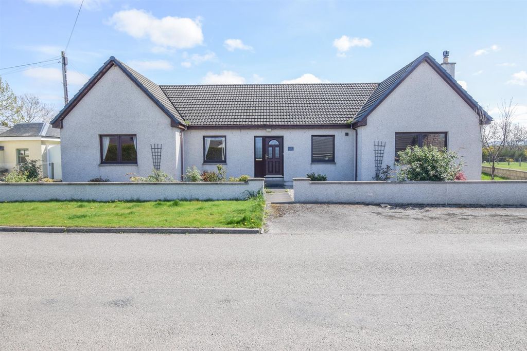 4 bed detached bungalow for saleRalia, Beaufighter Road, Nether Dallachy, Spey Bay, Fochabers IV32