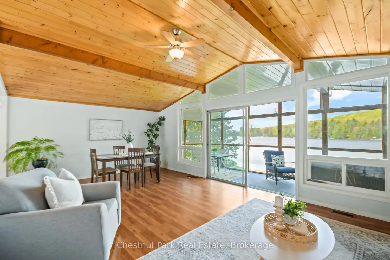 14 Lakeview Drive photo 4