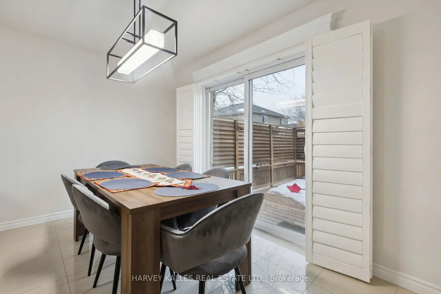 Additional image 8 of 409 Tealby Crescent