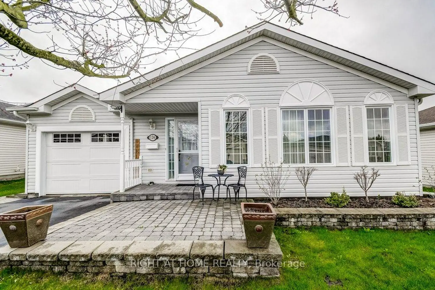 126 Glenariff Drive photo 3