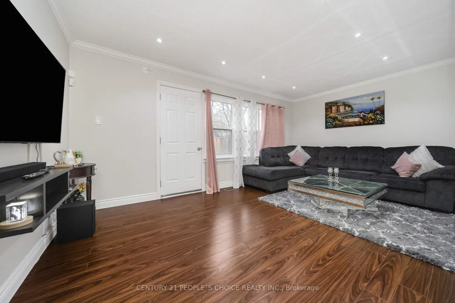 10 Eden Park Drive photo 3