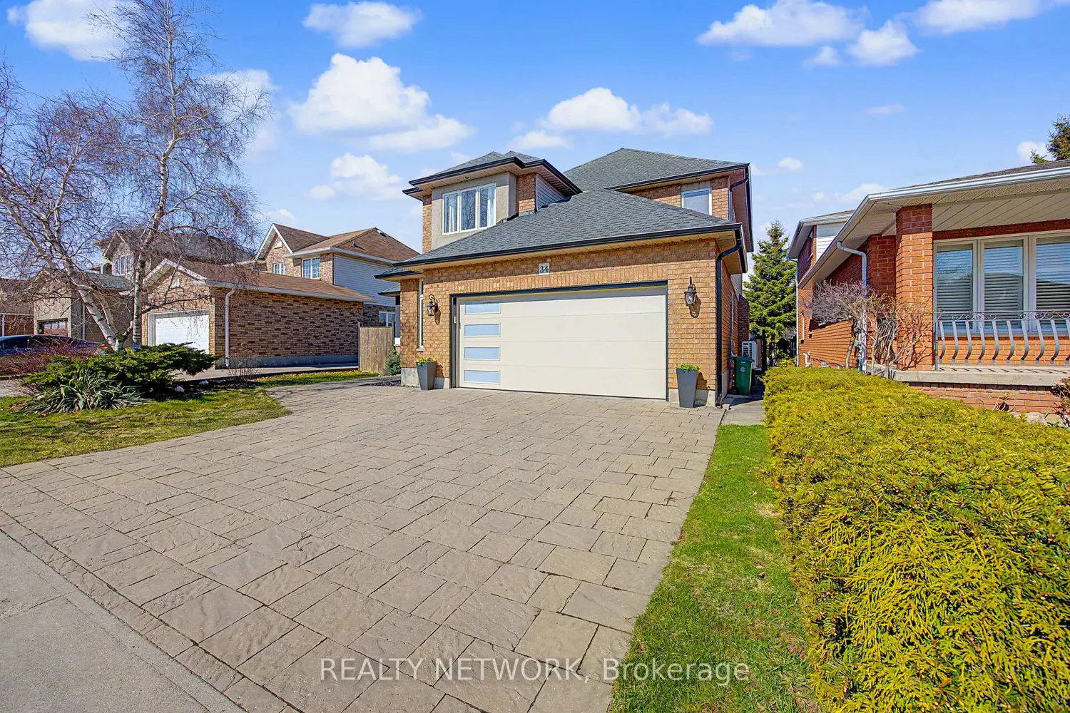 34 Highbury Drive photo 2