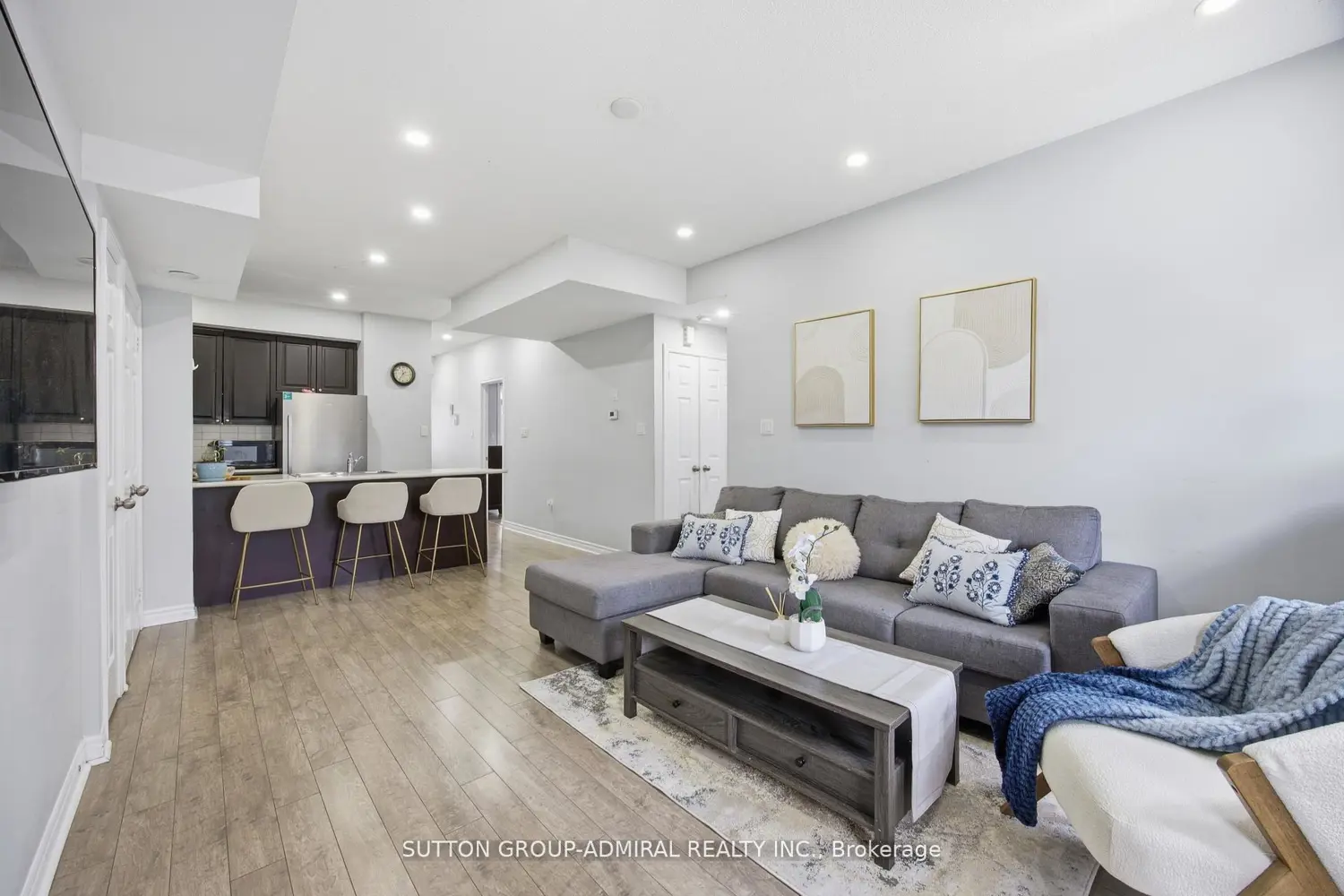 Additional image 8 of 180 Howden Boulevard 56