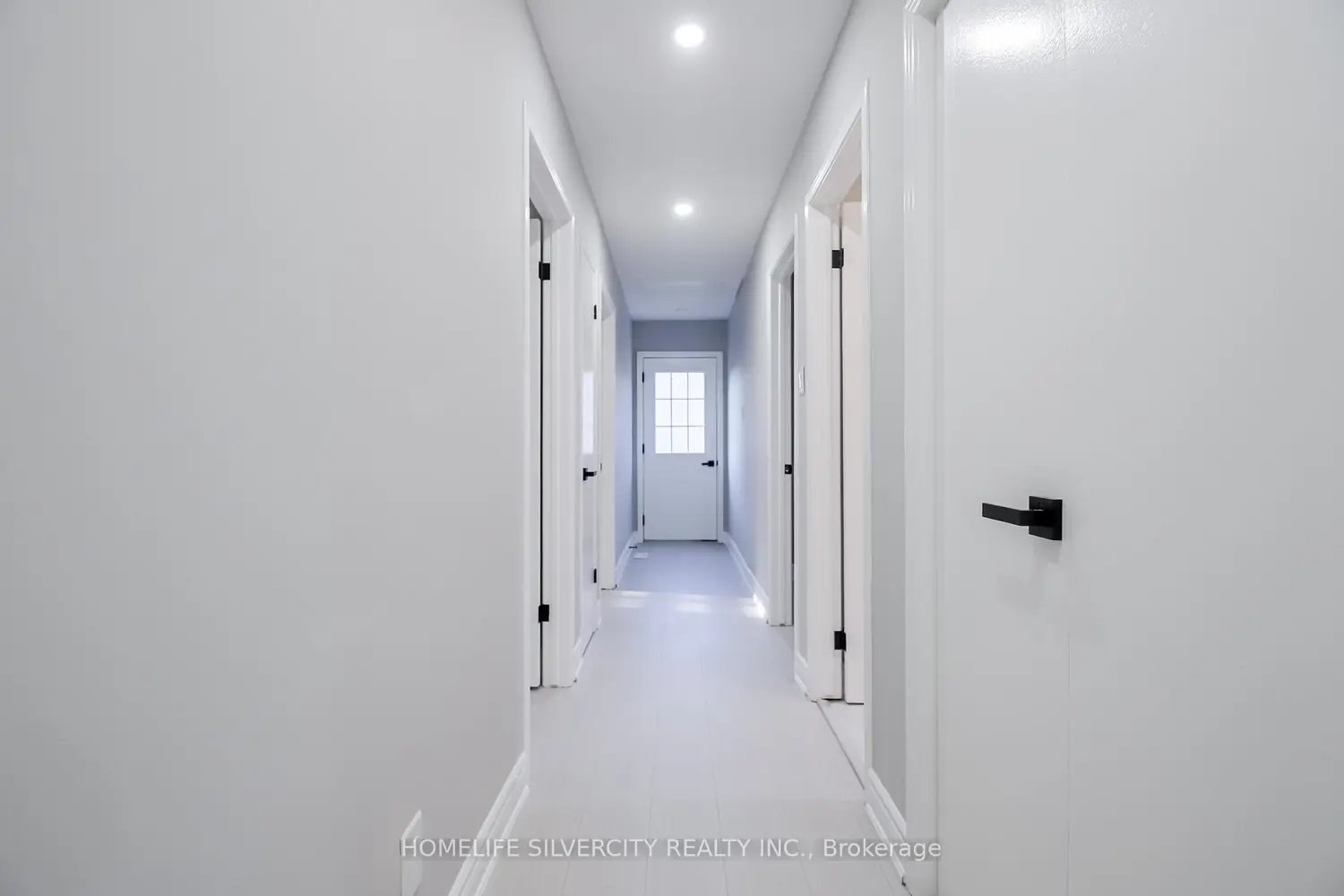 904 Lake Drive photo 5