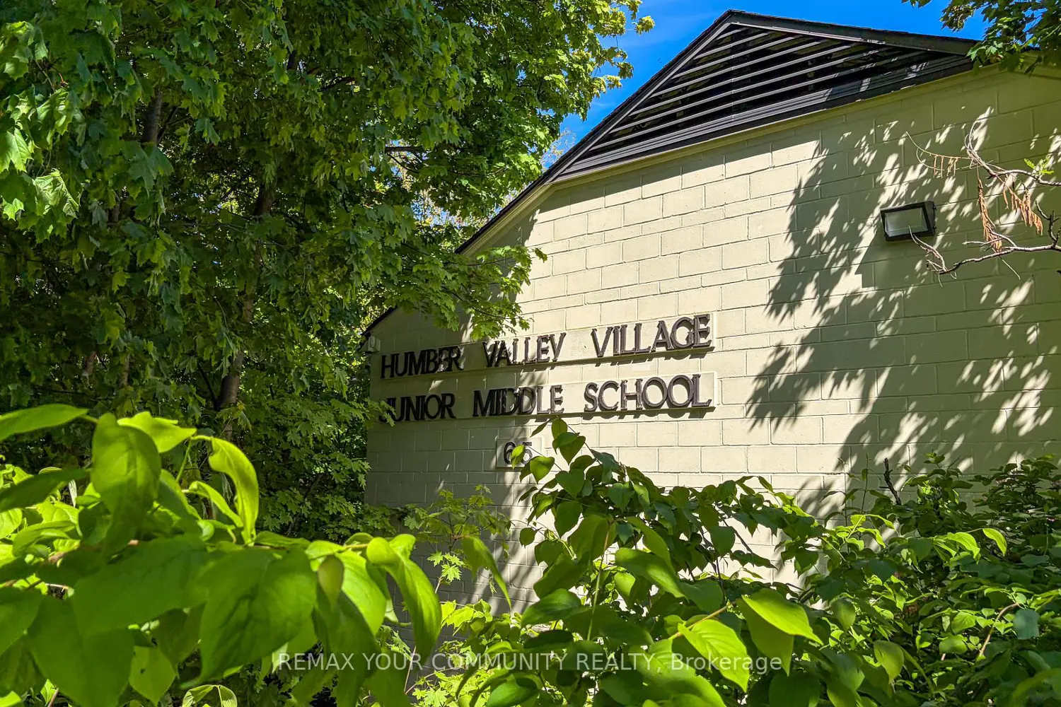 Additional image 17 of 1445 Islington Avenue