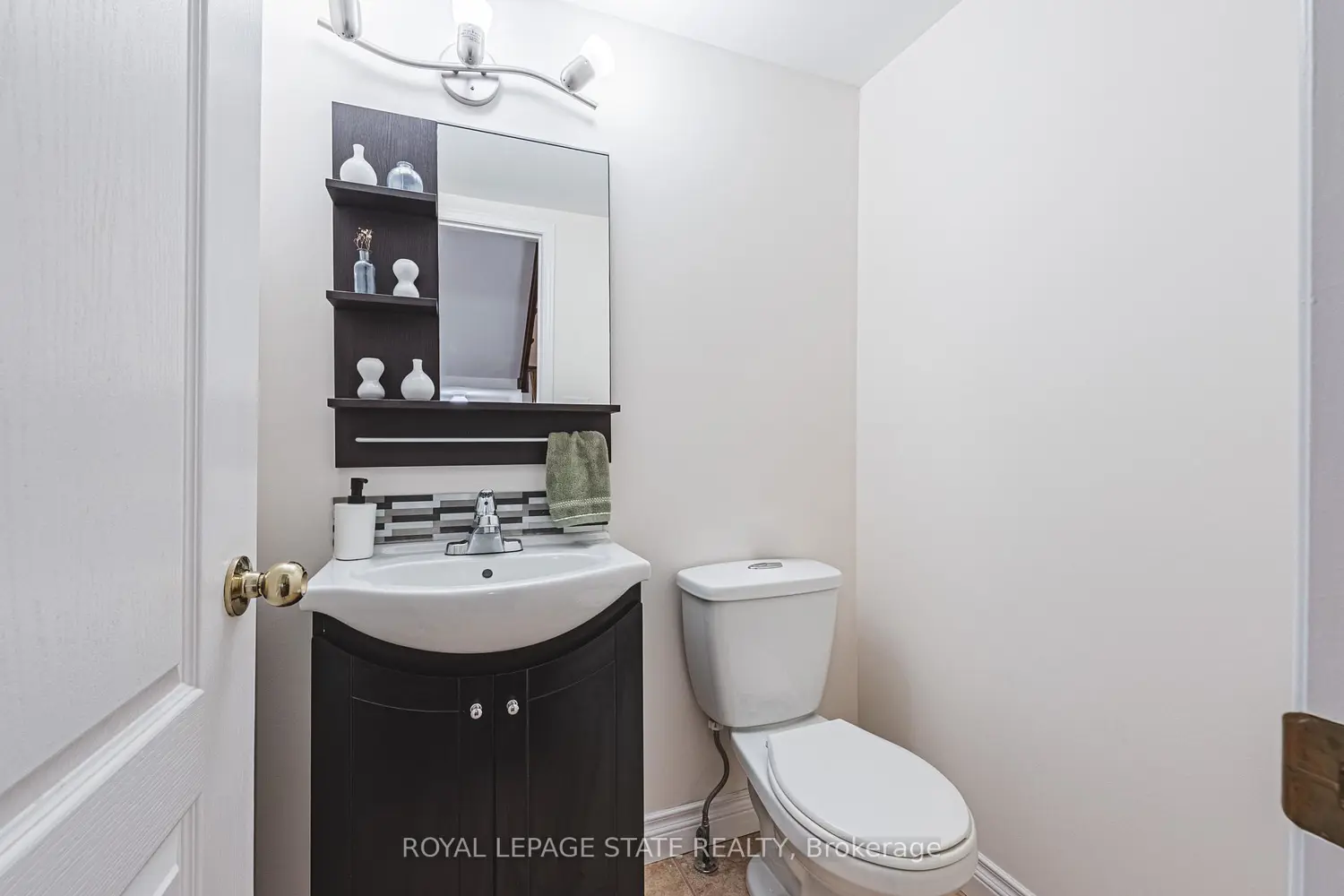 2412 Curtis Road photo 4