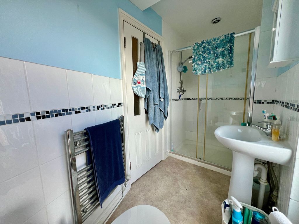 Additional image 11 of 2 bed flat for saleHarlaxton Road, Grantham NG31