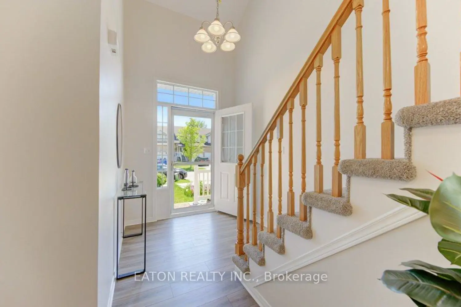 307 Activa Avenue photo 3