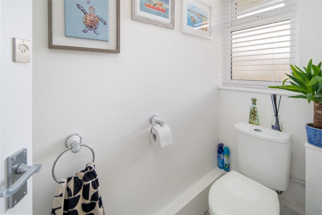 Additional image 11 of 3 bed detached house for saleNorton Green, Isle Of Wight PO40