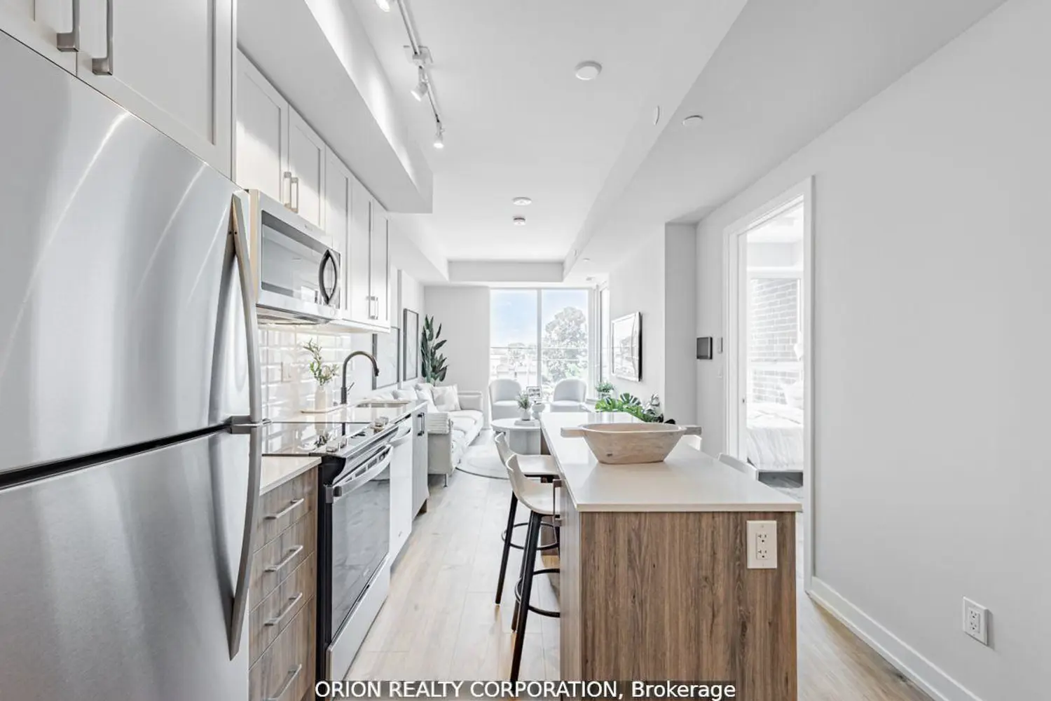 201 Brock Street 202 photo 5