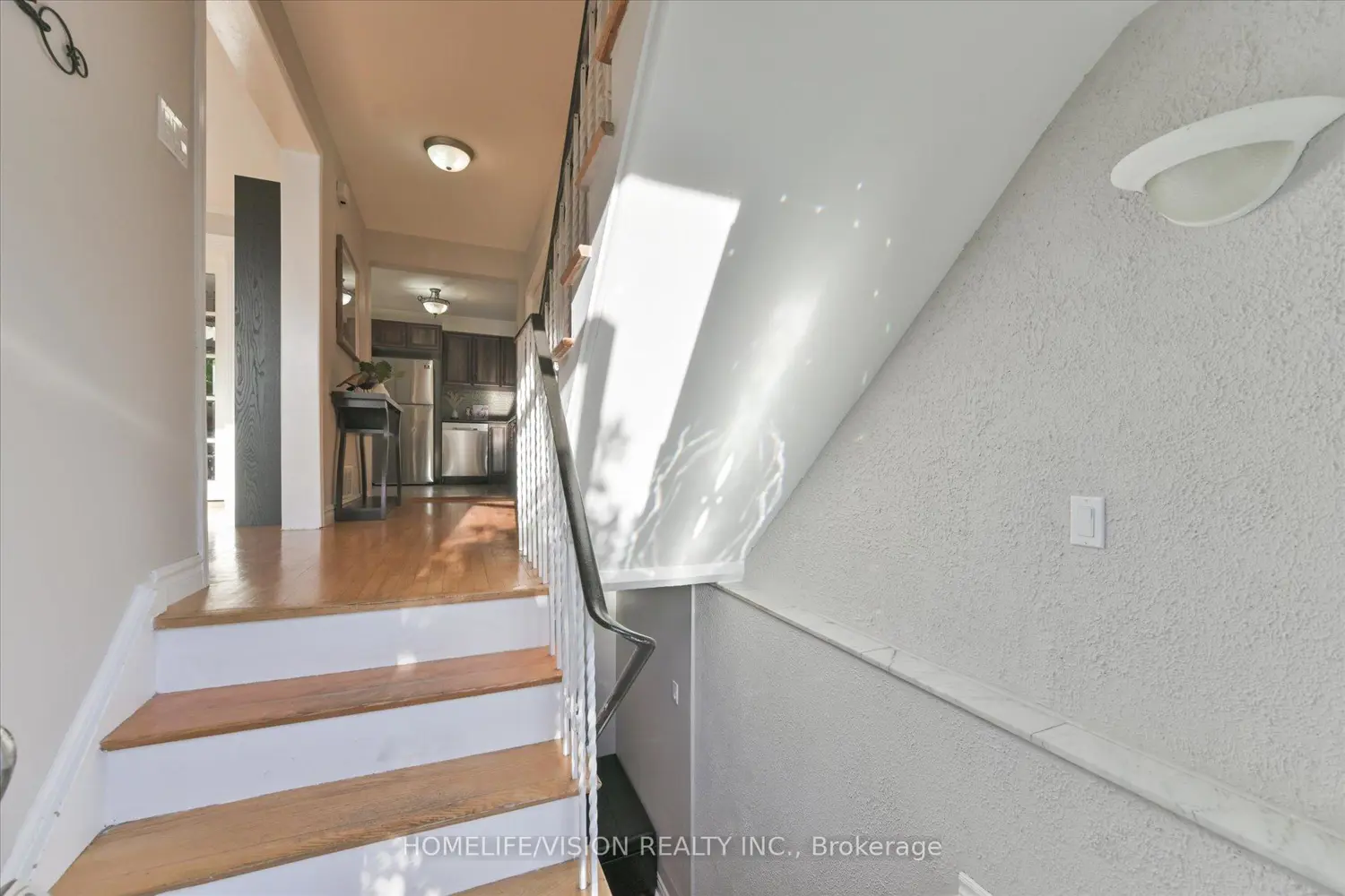 255 Cedar Avenue photo 2