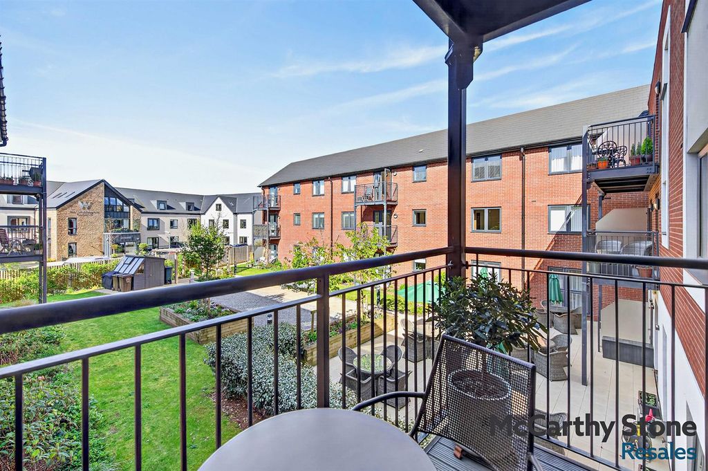 Additional image 6 of 2 bed flat for salePym Court Bewick Avenue, Topsham, Exeter EX3