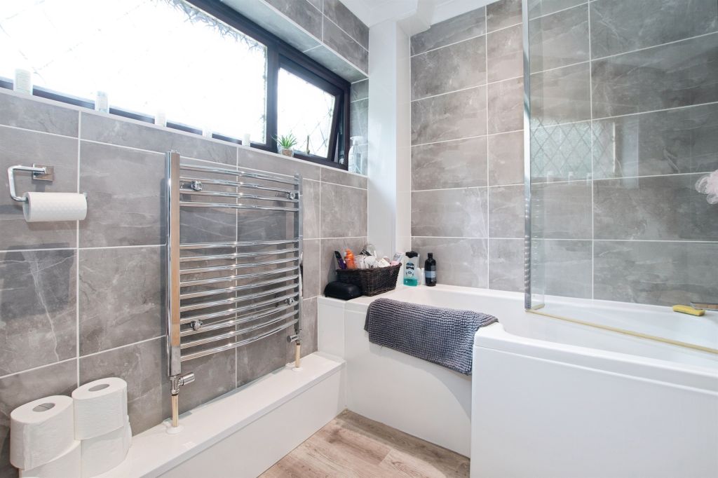 Additional image 17 of 5 bed semi-detached house for salePennys Crescent, Fordingbridge SP6