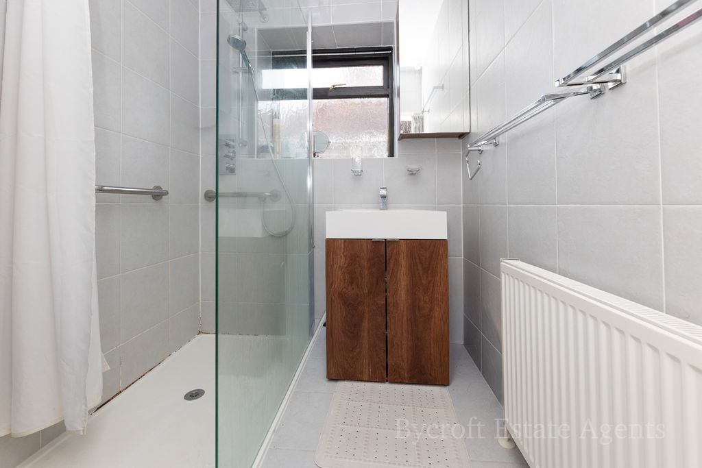 Additional image 12 of 3 bed semi-detached house for saleCollingwood Road, Great Yarmouth NR30